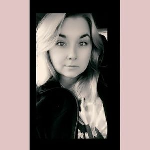 Meet your Posher, Pauline